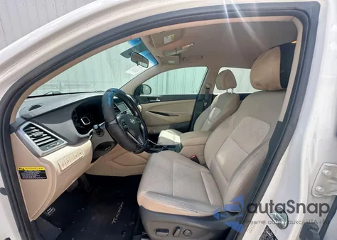 2016 Hyundai Tucson Limited z USA, uszkodzony, nr VIN KM8J33A25GU026489